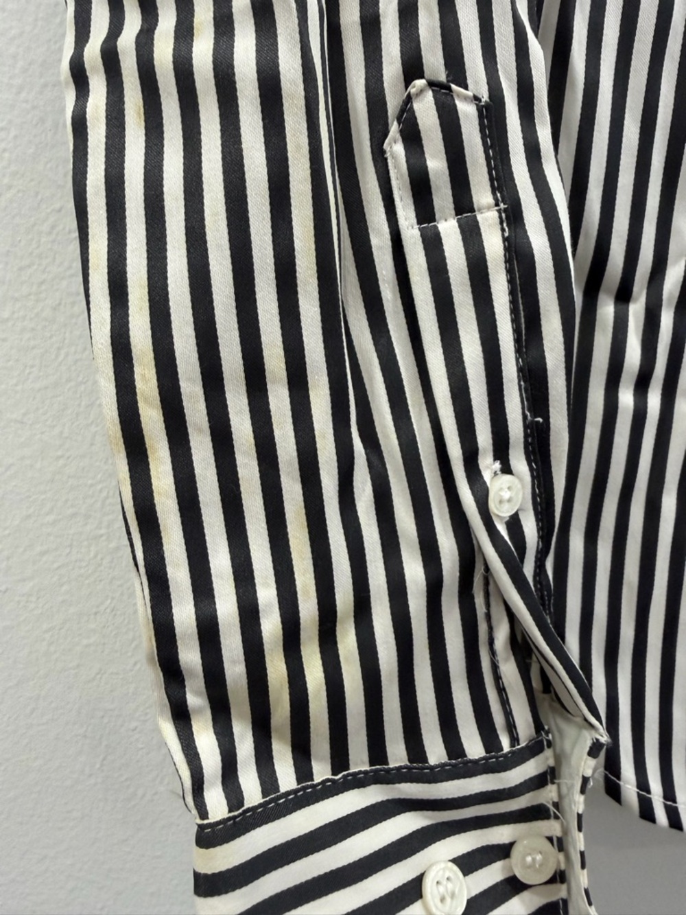 H&M Black & White Vertical Stripe Button-Up Shirt - Picture 4 of 4